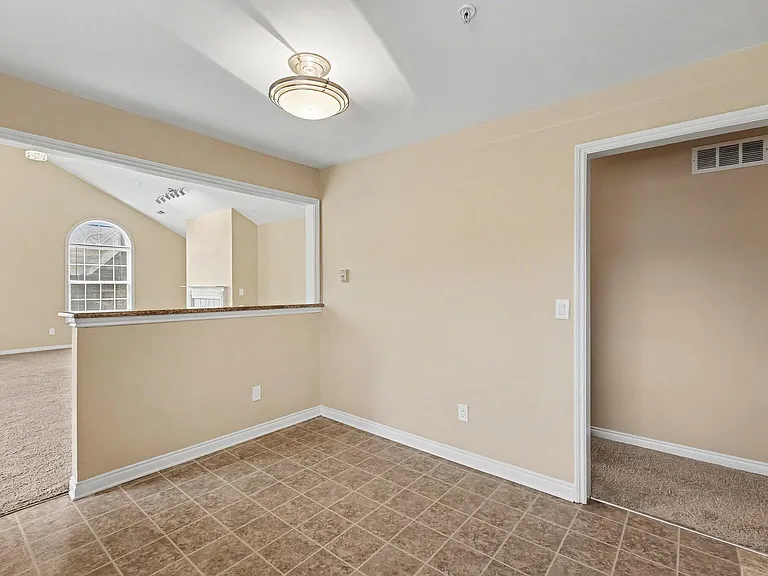 28469 Carlton Way Dr — Photo 6
