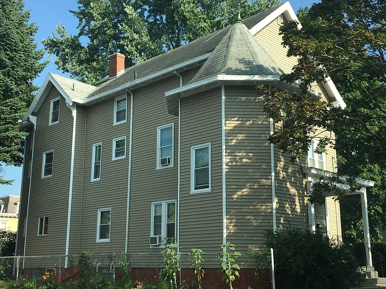 70 Lyon St #2 — Photo 2