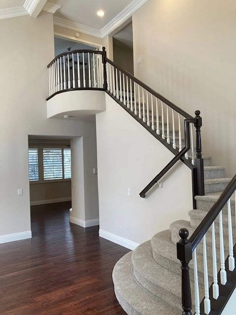 Four-Bedroom Home in Las Flores — Photo 4
