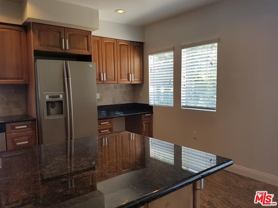 1st image of 11218 Camarillo St APT 306