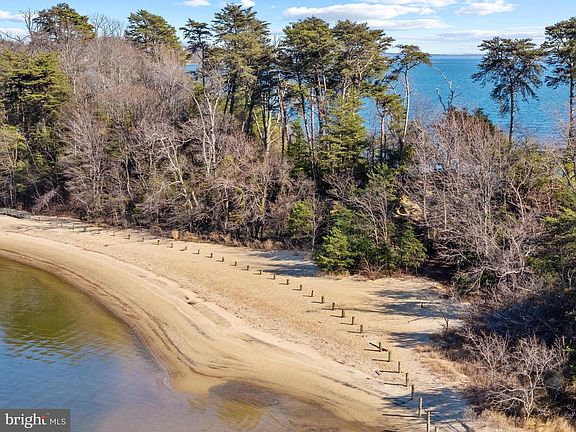 3rd image of 509 Edgewater Rd