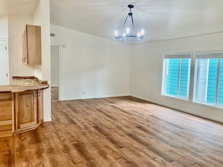 2950 Prince Rd — Photo 3