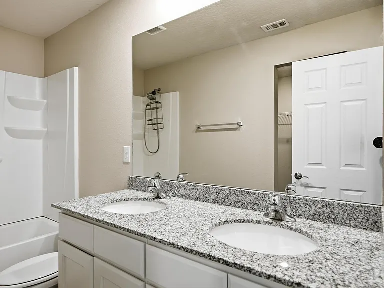 64 Foxhall Ln — Photo 35