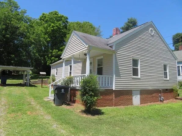 208 Lang St, Haw River, NC 27258