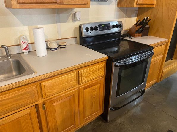 1275 Heritage Rd, Linn, KS 66953
