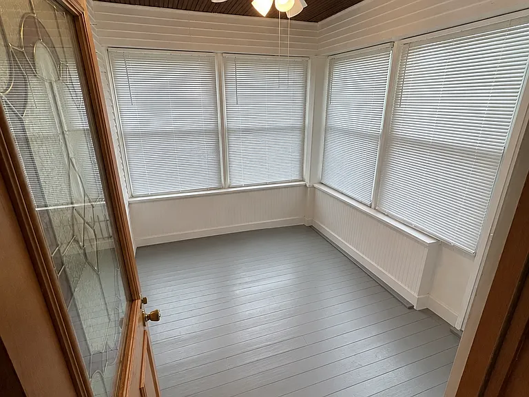 22 Center St — Photo 8