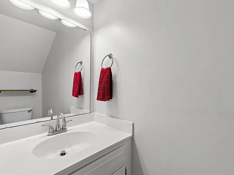 849 Baldwin Ave #2H — Photo 14
