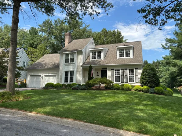 19914 Silverfield Dr, Montgomery Village, MD 20886