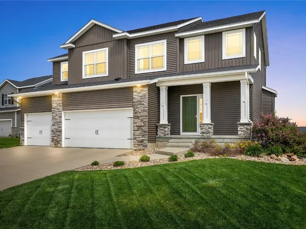 2112 Wycliffe Ct SW, Cedar Rapids, IA 52404