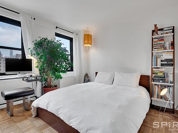 2nd image of 200 E 27th St APT 11H