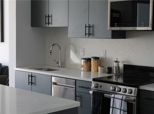 2 Anderson St, New Rochelle, NY 10801