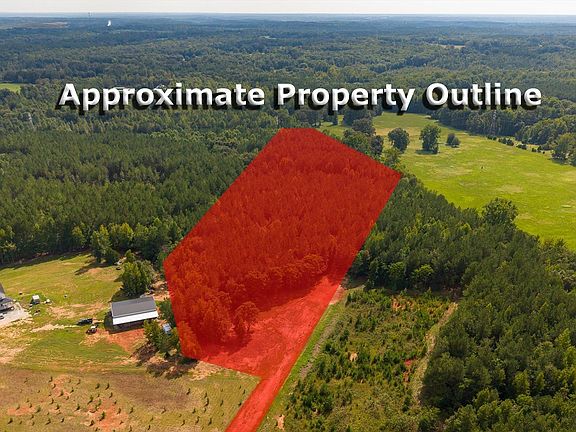 3rd image of 140 Mattie Campbell Rd