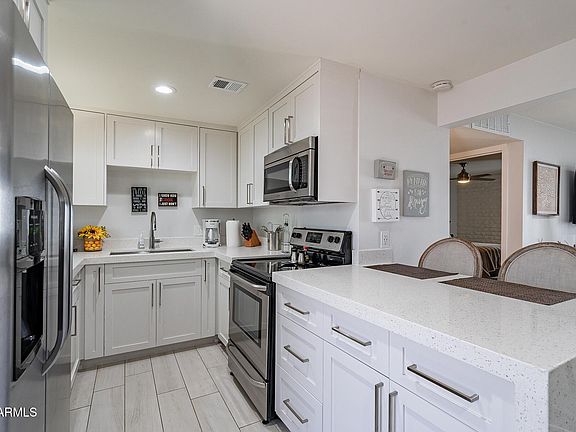 4th image of 4351 N 36th St APT 3