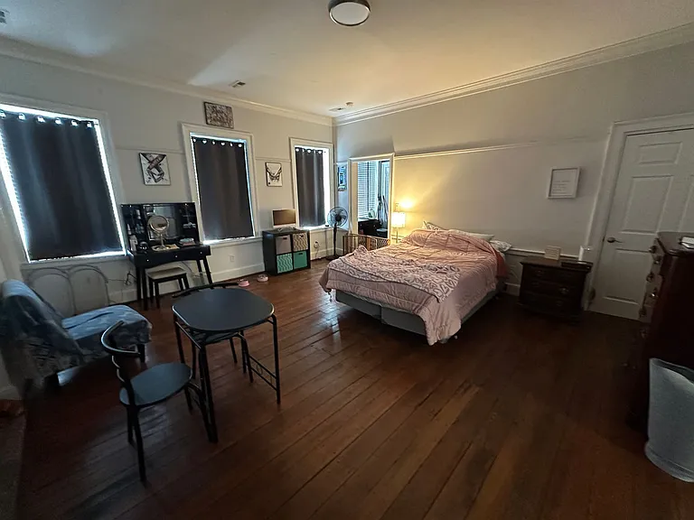 822 Caroline St #4 — Photo 7