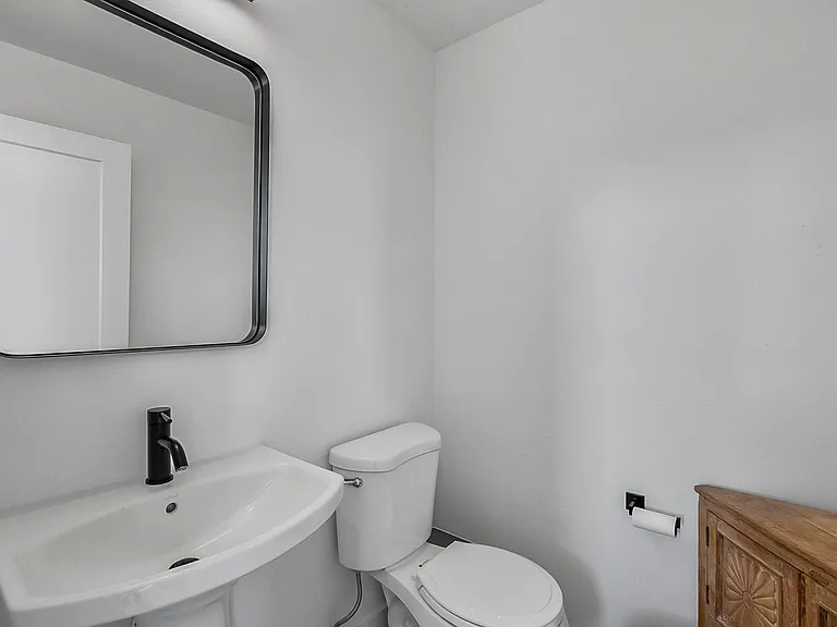 479 Lehman Dr — Photo 13