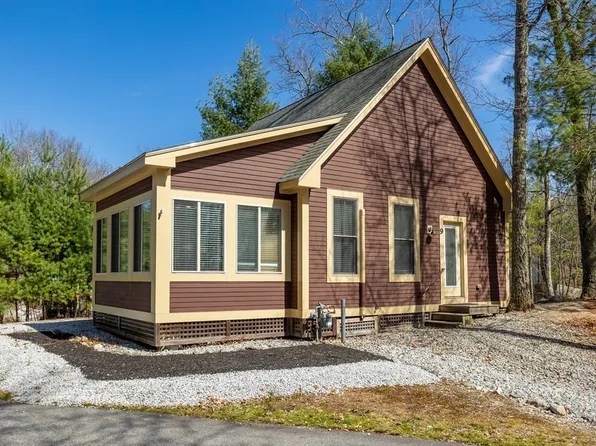 9 Whispering Pines Rd #9, Westford, MA 01886