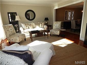 5th image of 2048 Meadowbrook Way Dr