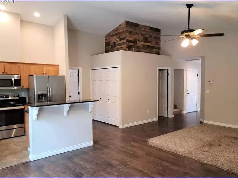 38859 Jerger St — Photo 7