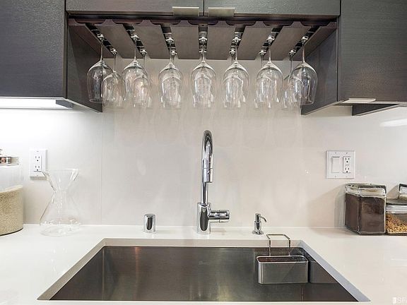 5th image of 2200 Market St APT 405