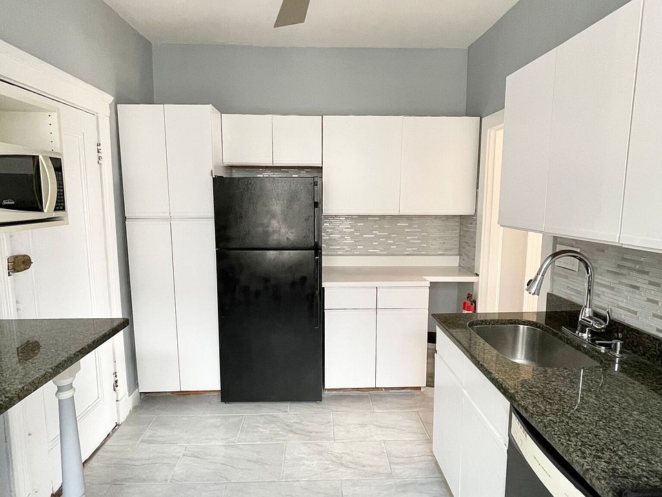 1st image of 35 Mount Hood Rd APT 10