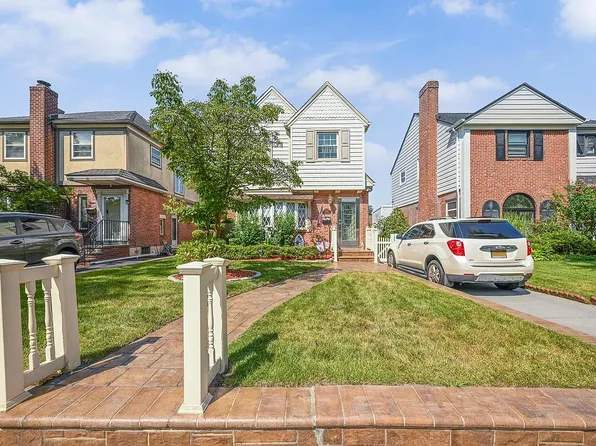 2720 Utopia Pkwy, Flushing, NY 11358