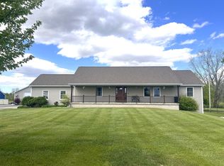 775 E Beard Rd, Perry, MI 48872