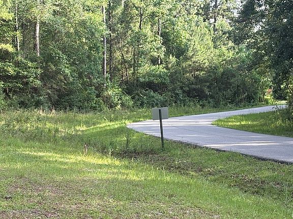 3rd image of 249 Timberlane Rd
