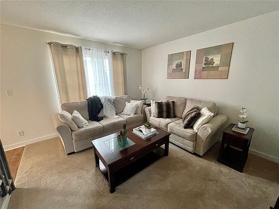5th image of 1317 9th Avenue Pl SE