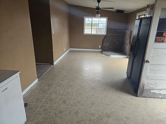 4th image of 2407 Abbott Ave