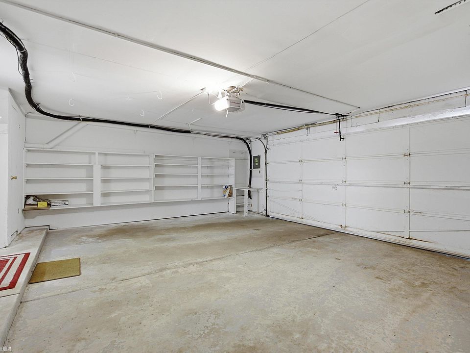 1328 Brook Ln, photo 22