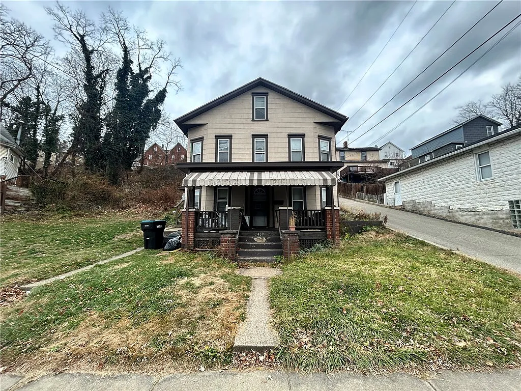 439 E 7th Ave photo 1