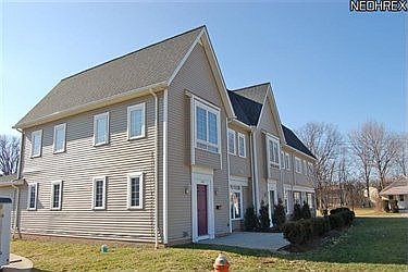 2nd image of 1365 Gable Ln