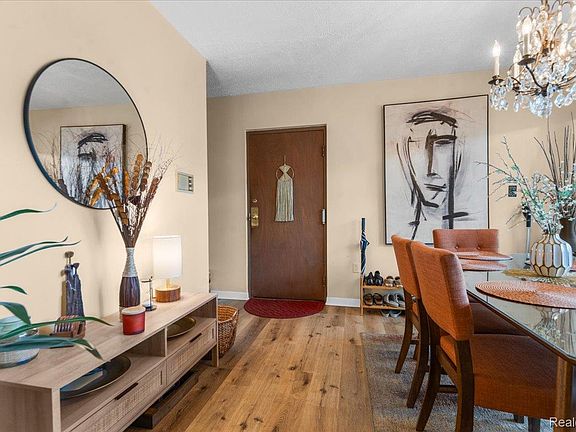 4th image of 33397 Fargo St