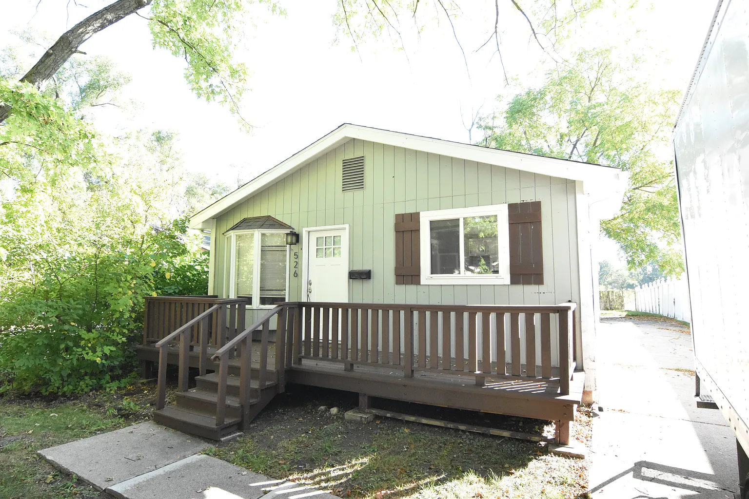 526 Emerson Ave photo 1