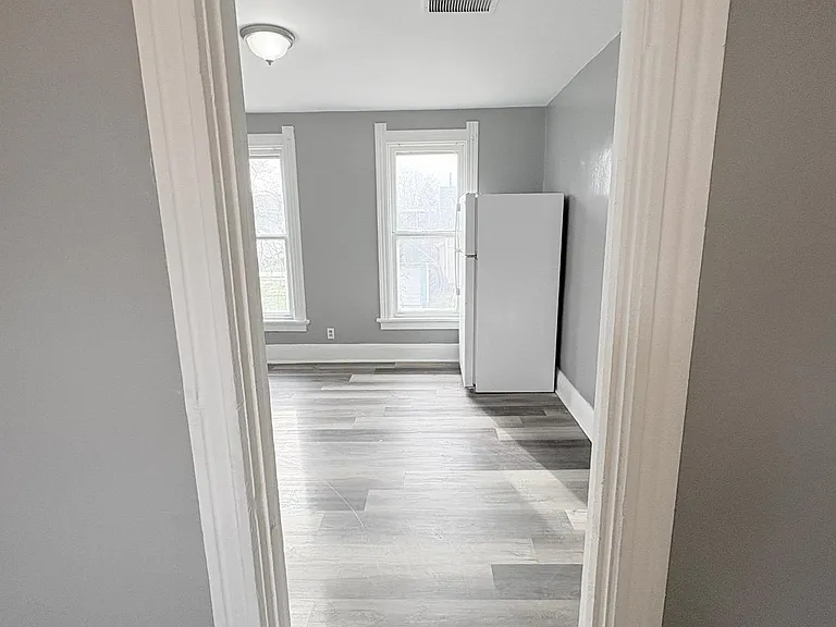 649 Willard St #2 — Photo 6
