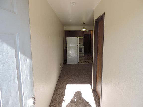 2nd image of 902 S Forbes St APT J
