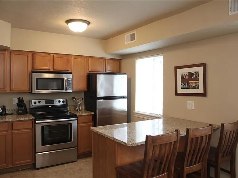 124 Grandview Ct #124 — Photo 6