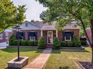 7240 Mackenzie Rd, Saint Louis, MO 63123