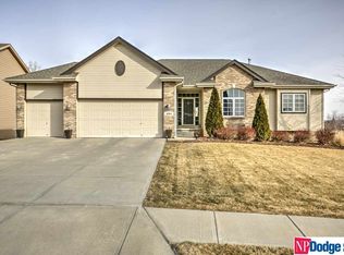 16902 Emiline St, Omaha, NE 68136