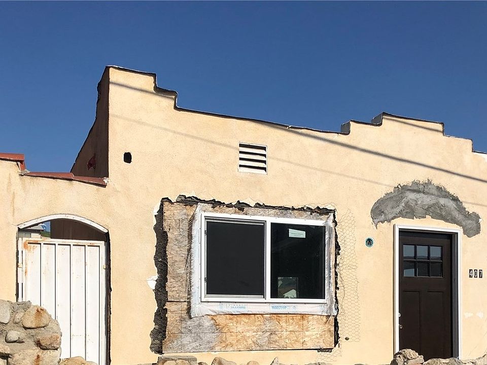 1st image of 407 Del Norte St