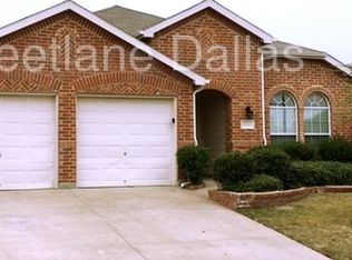 12532 Summerwood Dr, Burleson, TX 76028