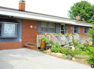 8940 Waverly Rd, Lincoln, NE 68517