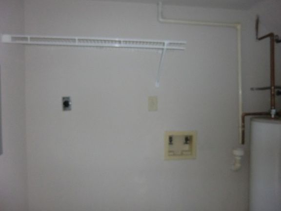 4th image of 9 Heritage Pl #9
