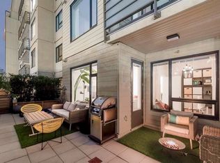 123 W 1st St #205, North Vancouver, BC
