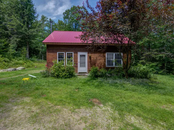 678 Station Road, Hebron, ME 04238