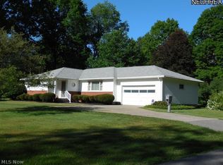 4016 Orlando Rd, Canfield, OH 44406