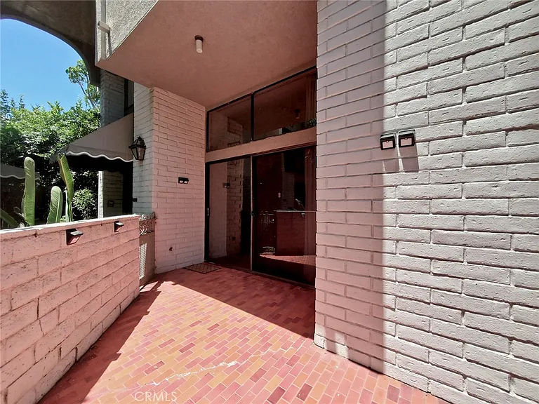 5345 White Oak Ave #G — Photo 20