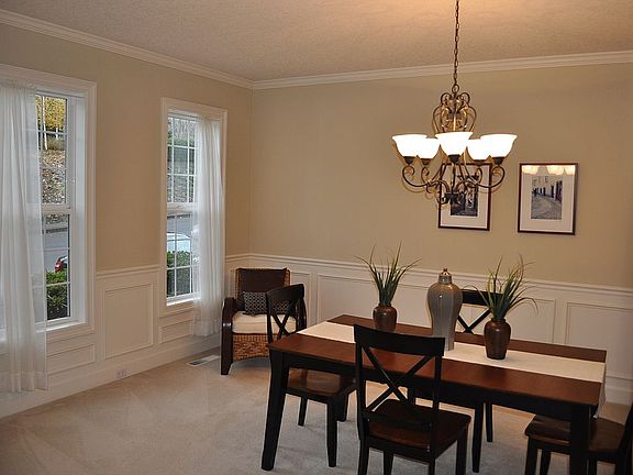 5th image of 13687 SW Essex Dr