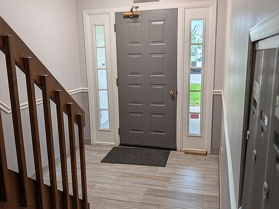 5th image of 332 Essex Ct #4