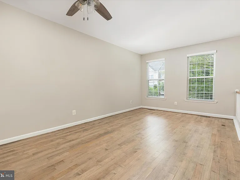 7579 Great Swan Ct — Photo 10